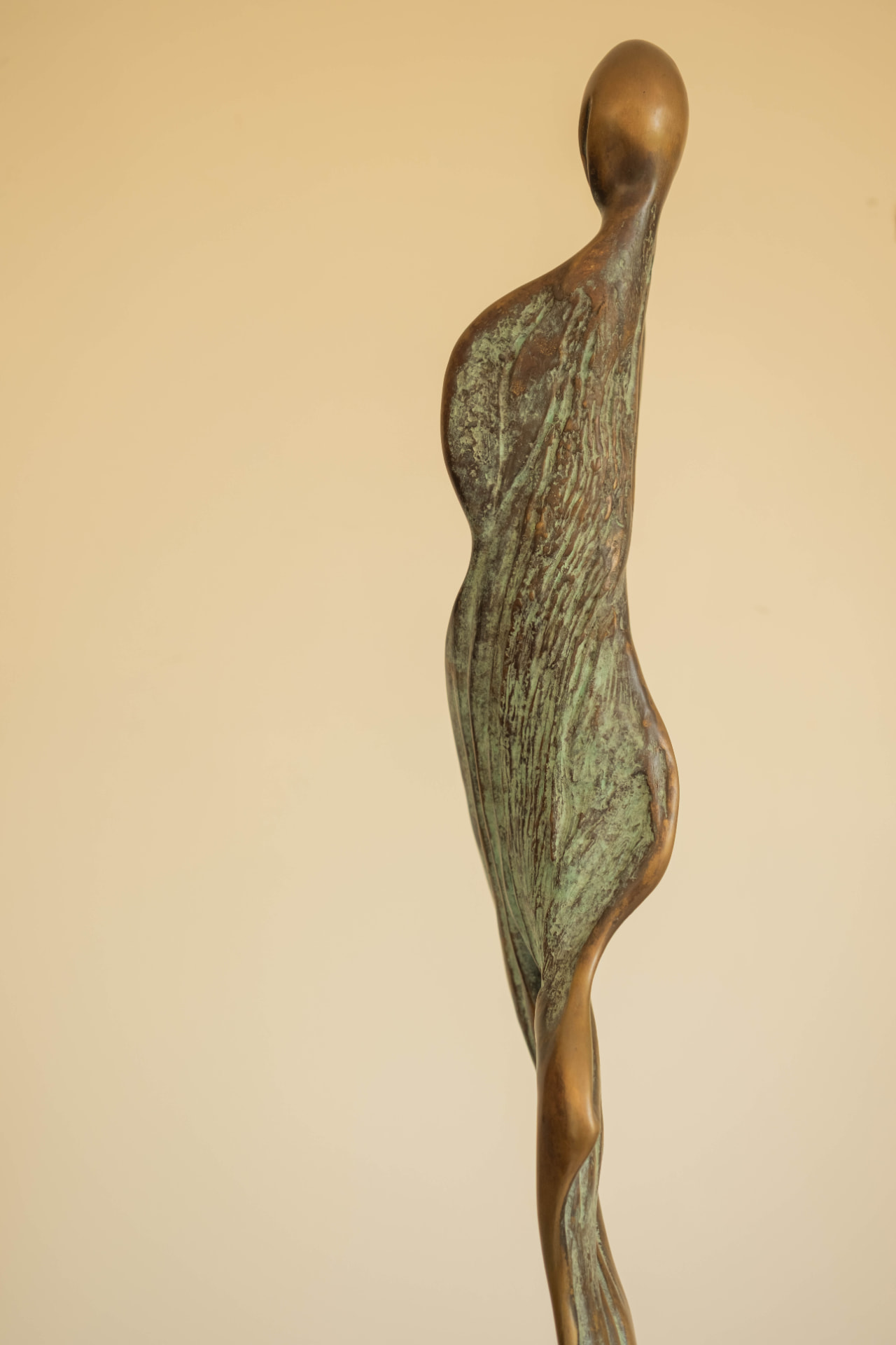 Flame Figure, bronze sculpture, view 4